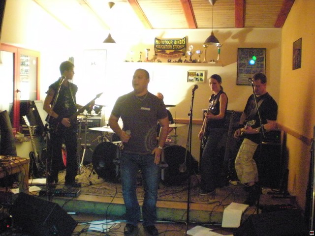 img00027.jpg