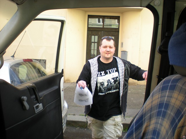 img00002.jpg