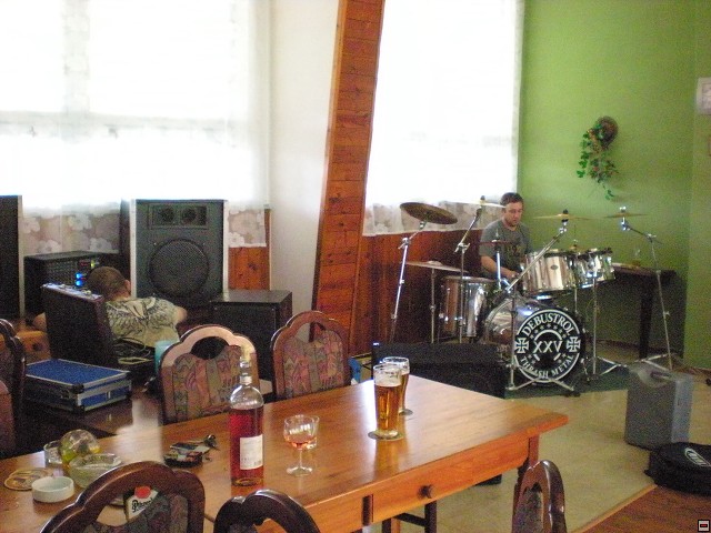 img00004.jpg
