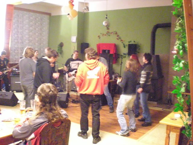 img00030.jpg